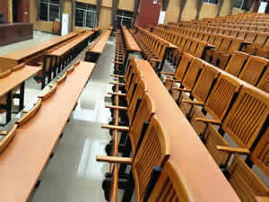 廣西陸川縣第二中學階梯排椅案例圖片